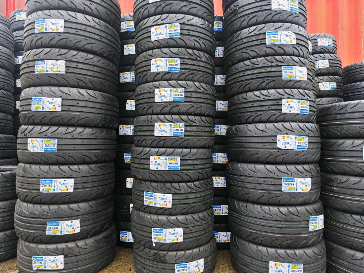 Track tyres - Extreme - Accelera - Image 3