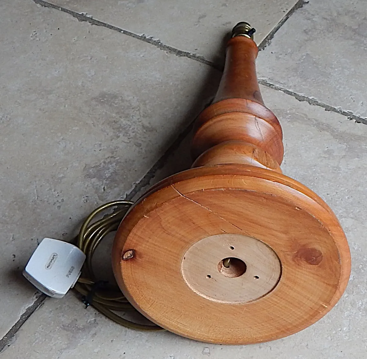 Handmade Wooden Table Lamp & Vase - Image 4