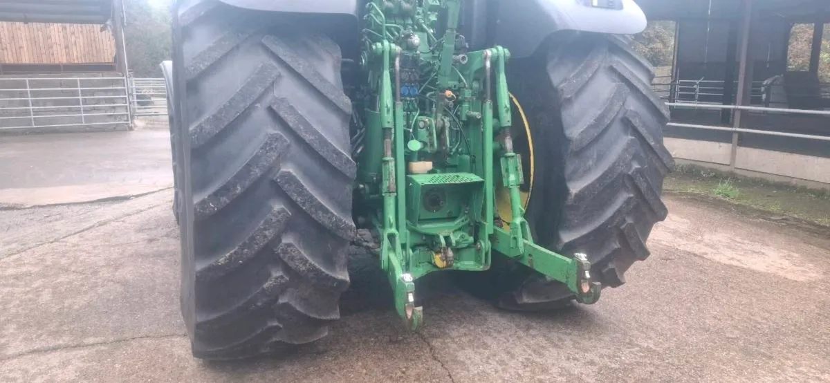 John deere 6215r - Image 2