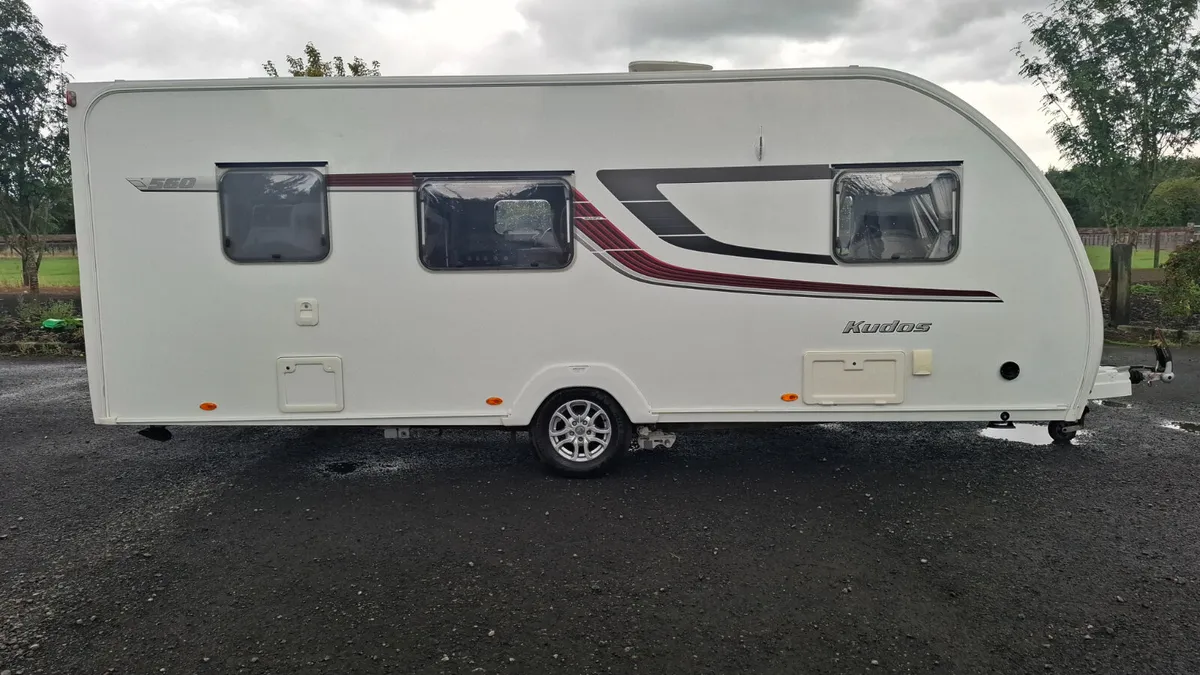 Swift Kudos 6 Berth Caravan - Image 1