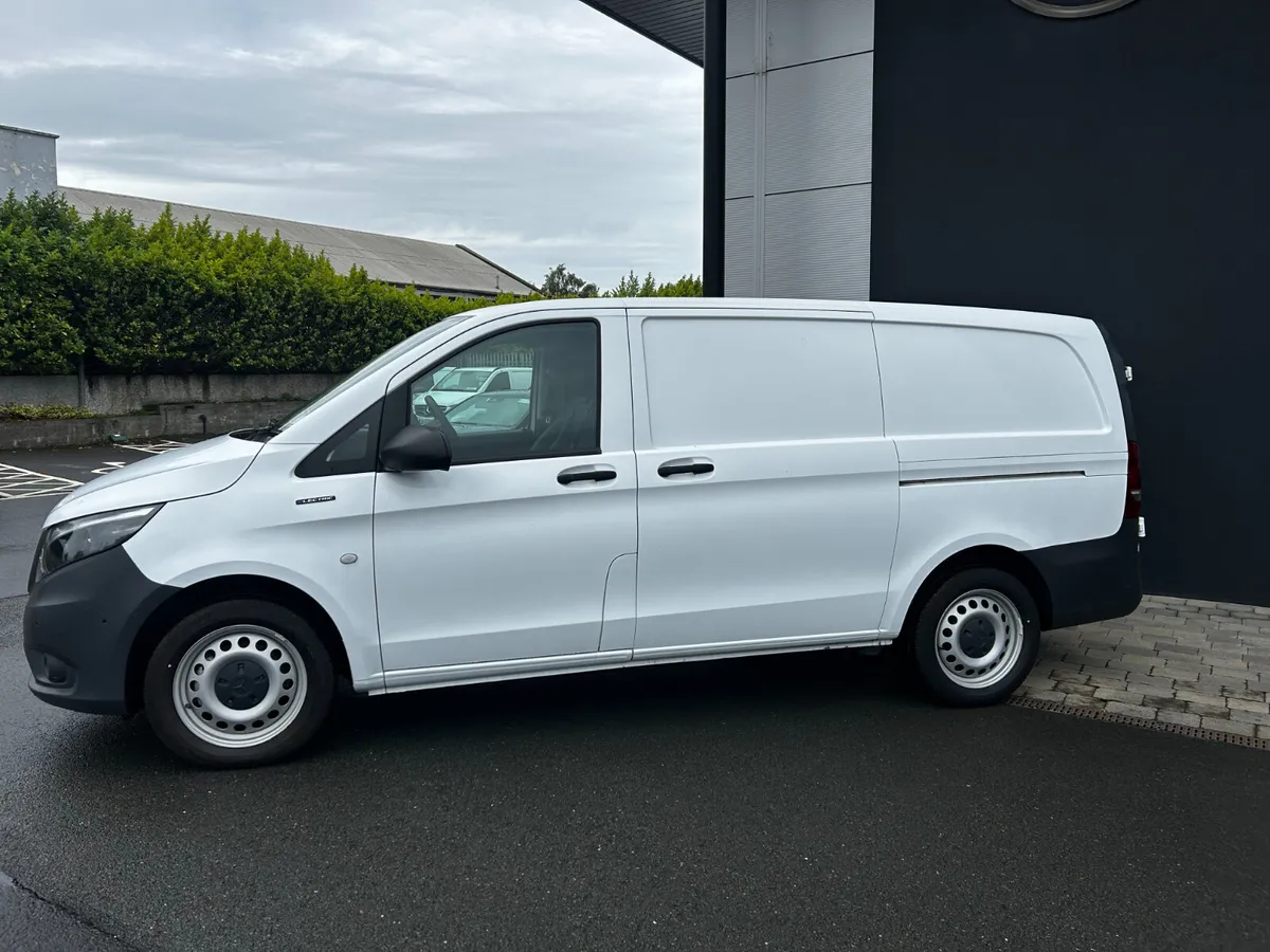 Mercedes-Benz Electric Vito 111 L2 2025 - Image 4