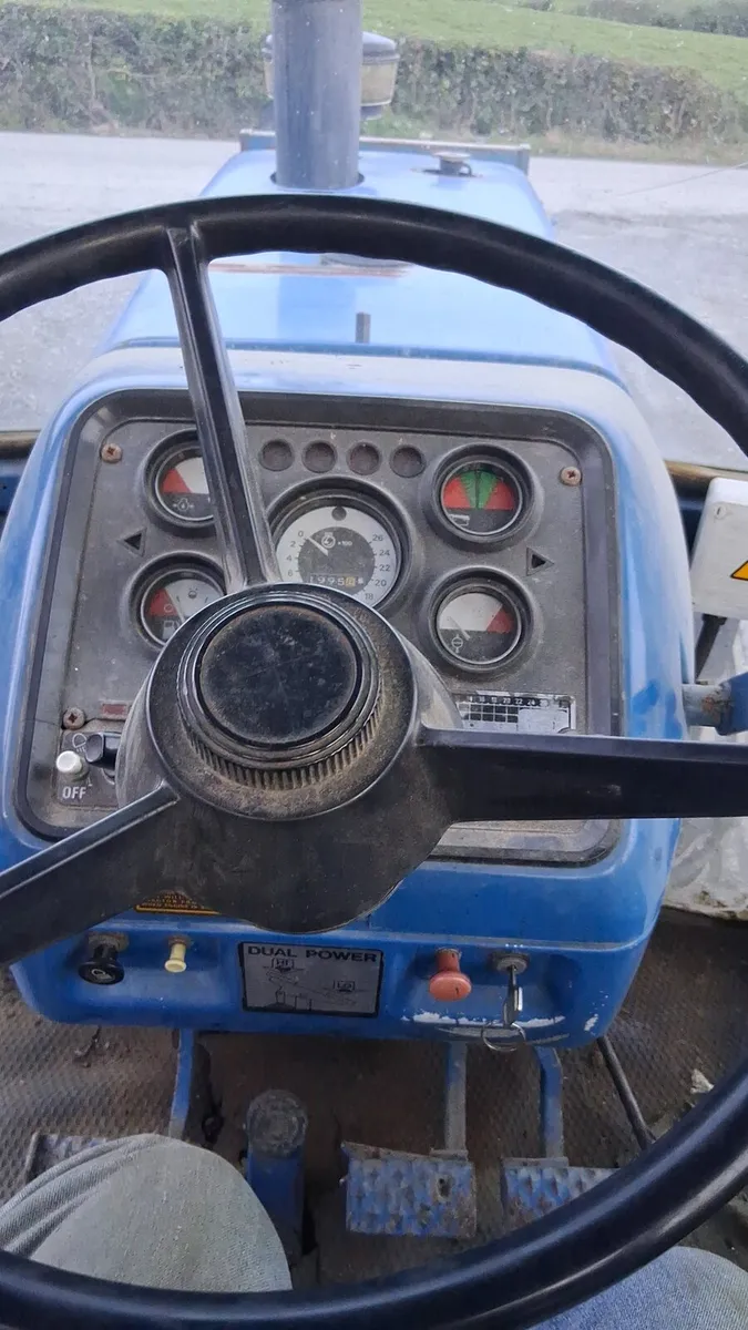 Ford TW 10 - Image 4