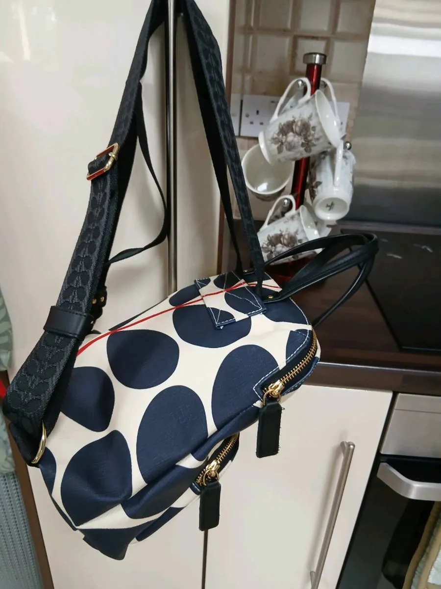 SMALL ORLA KIELY HANDBAG  / BACK PACK NEW - Image 4
