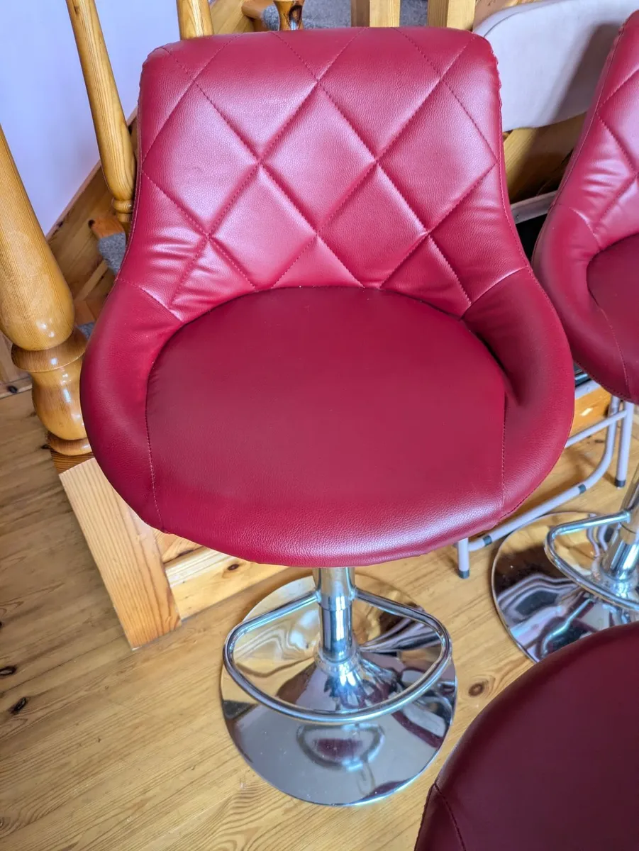 Breakfast bar stools - Image 4