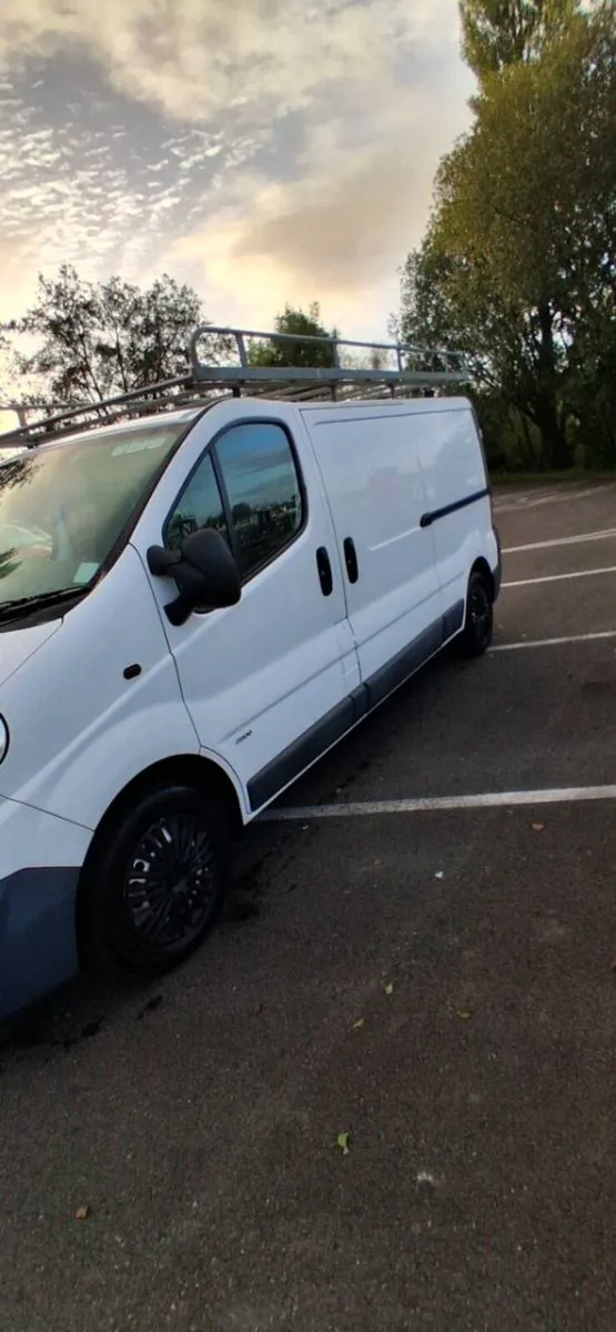 Vauxhall  vivaro - Image 4