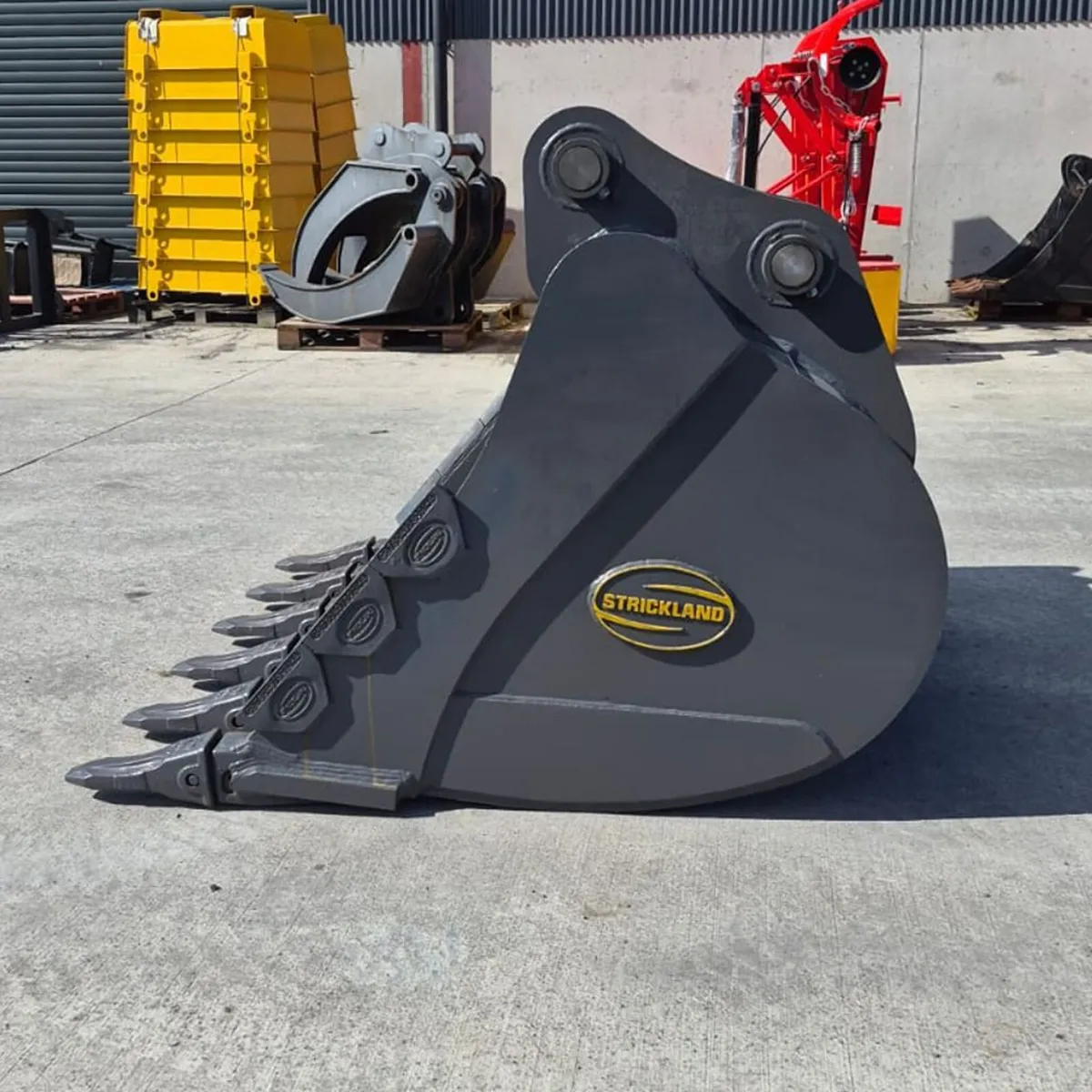 Strickland 20 ton buckets Ploughing Stand #369 - Image 2