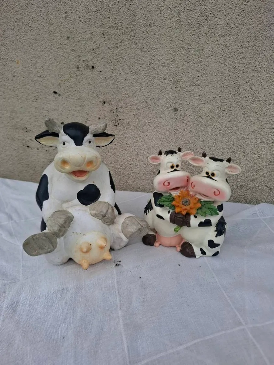 Duo cow money boxes