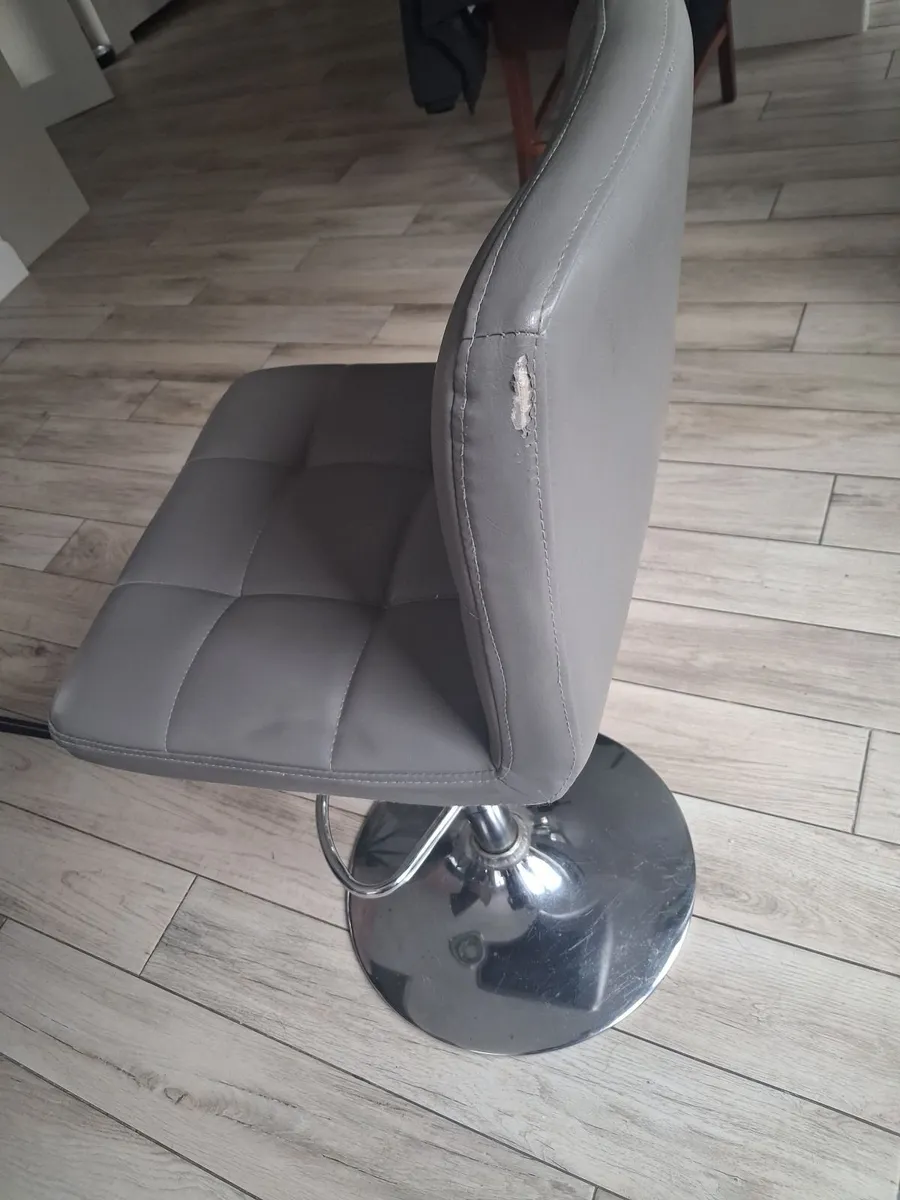 Bar stools - Image 3