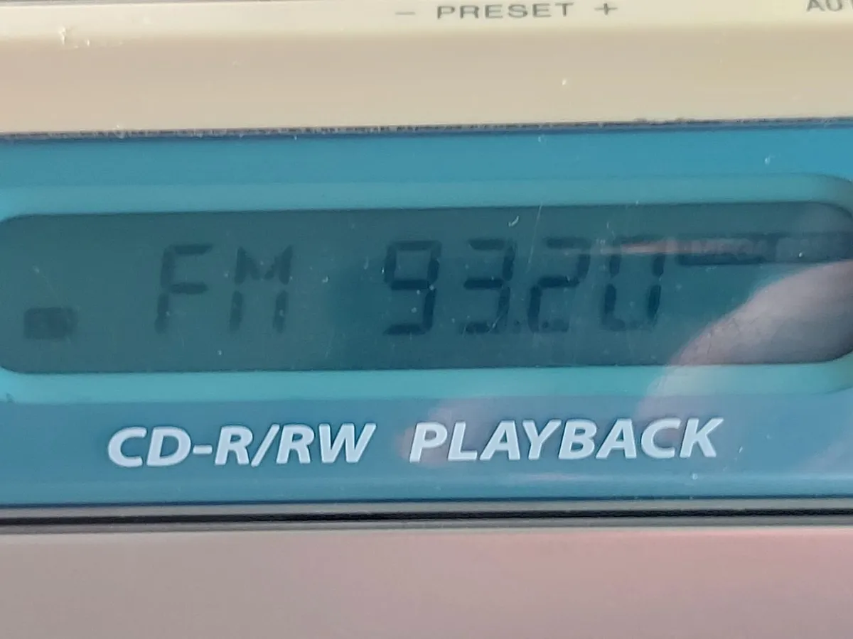 Sony Stereo CD Radio Cassette Model CFD-E100L - Image 2