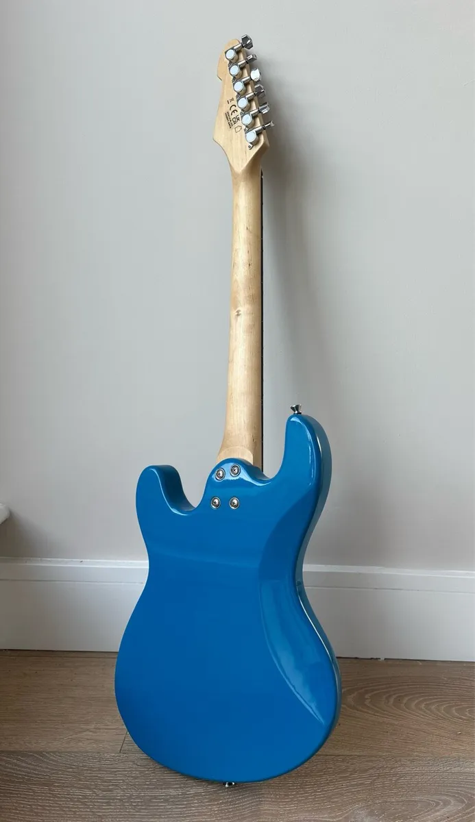 Gear 4 Music 3/4 Electric Guitar - Image 2