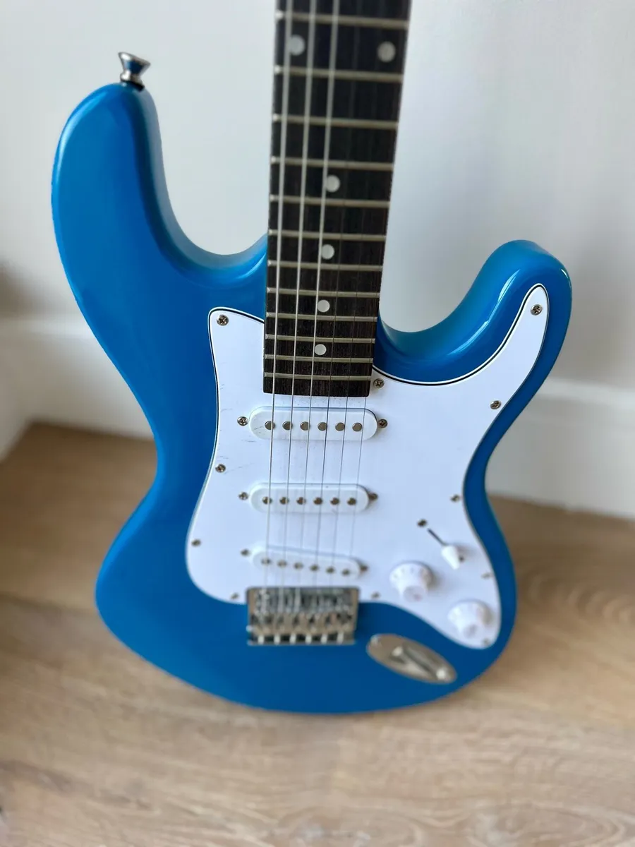 Gear 4 Music 3/4 Electric Guitar - Image 4