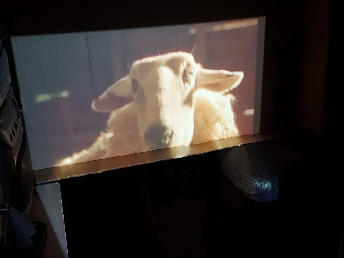 Sharp Projector Model XV-Z90E - Image 3