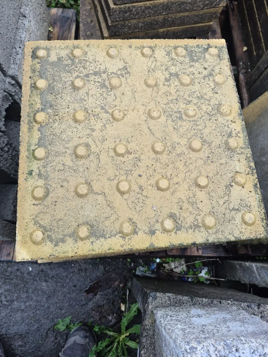 Tactile paving - Image 1