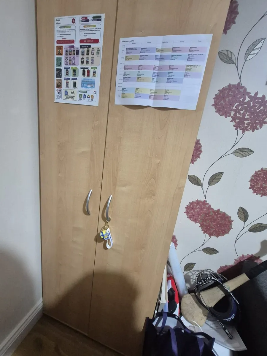 Wooden cabinet - Image 2