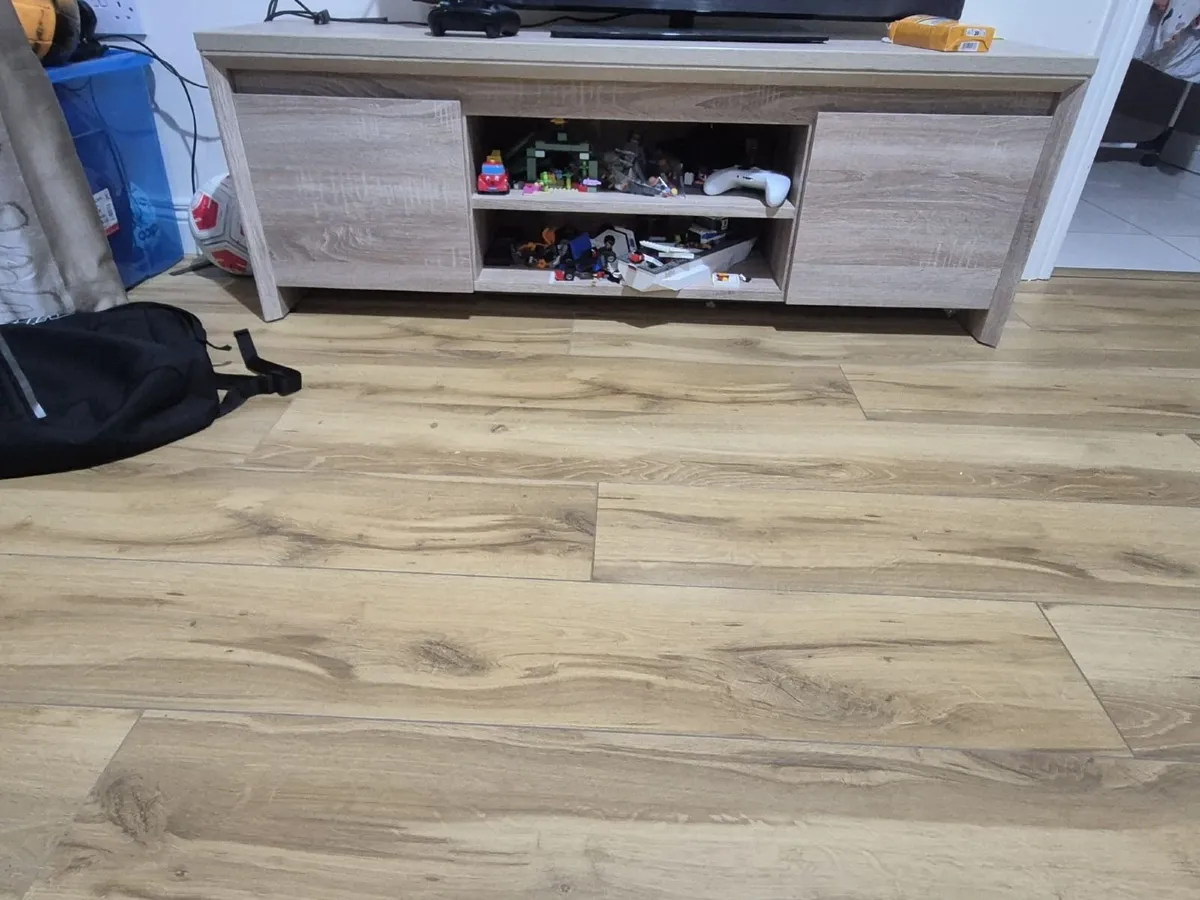 Tv unit - Image 1