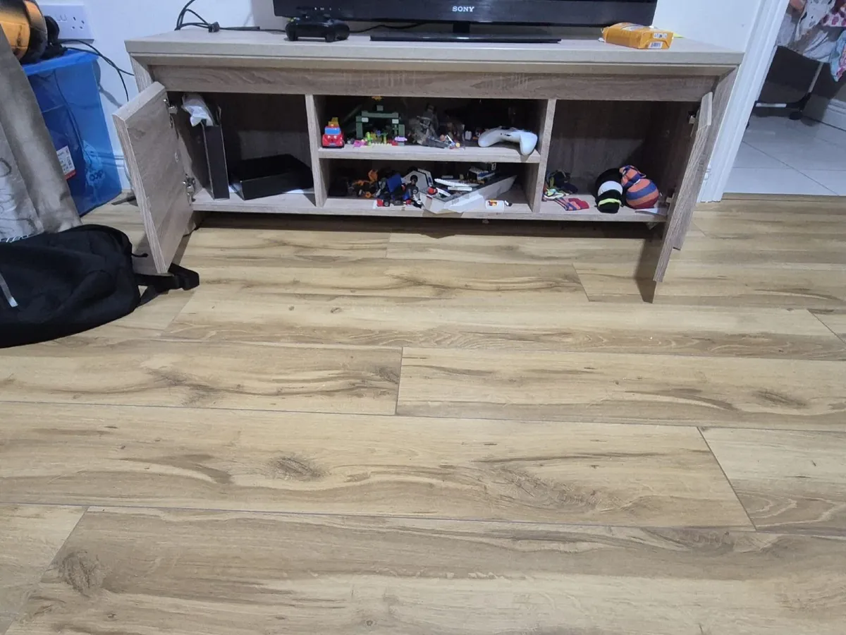 Tv unit - Image 2