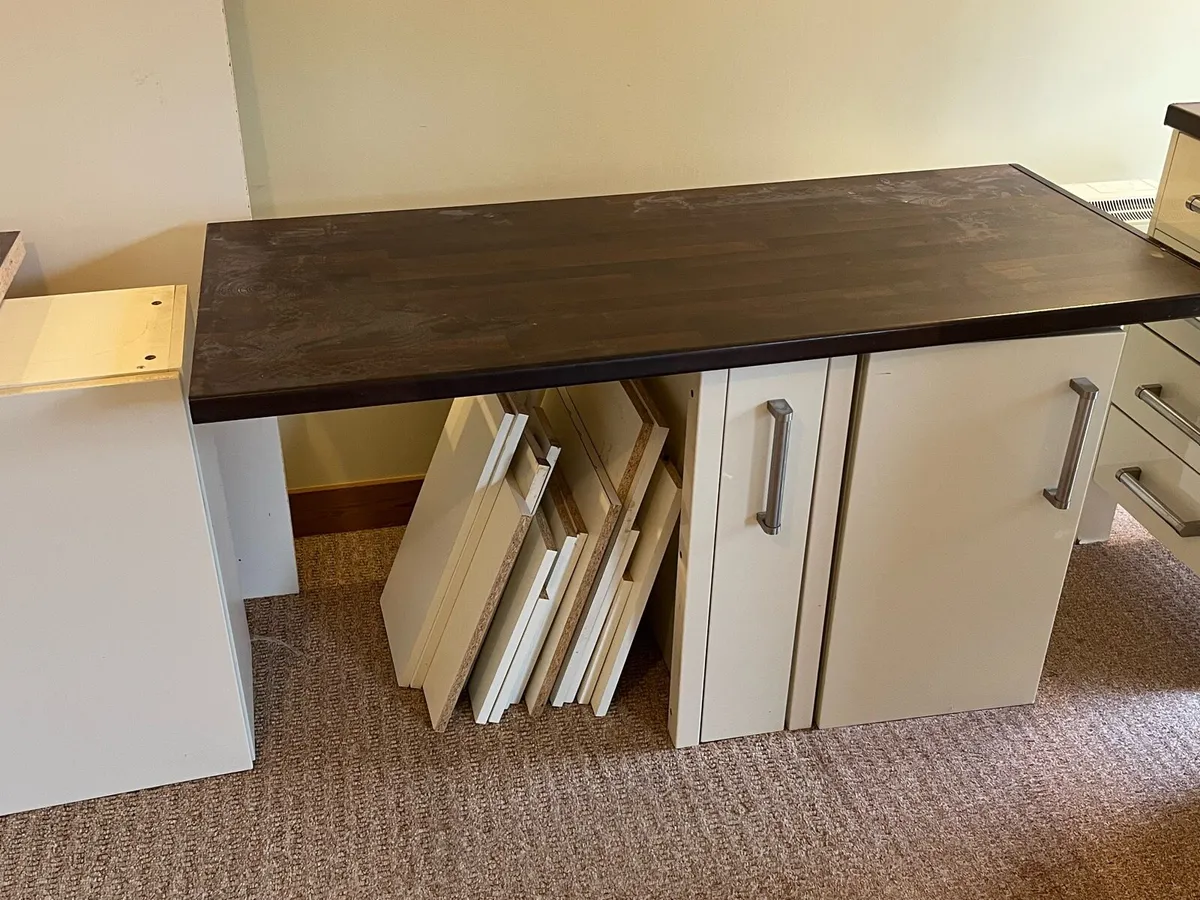 Kitchen Units & Accessories - Image 4