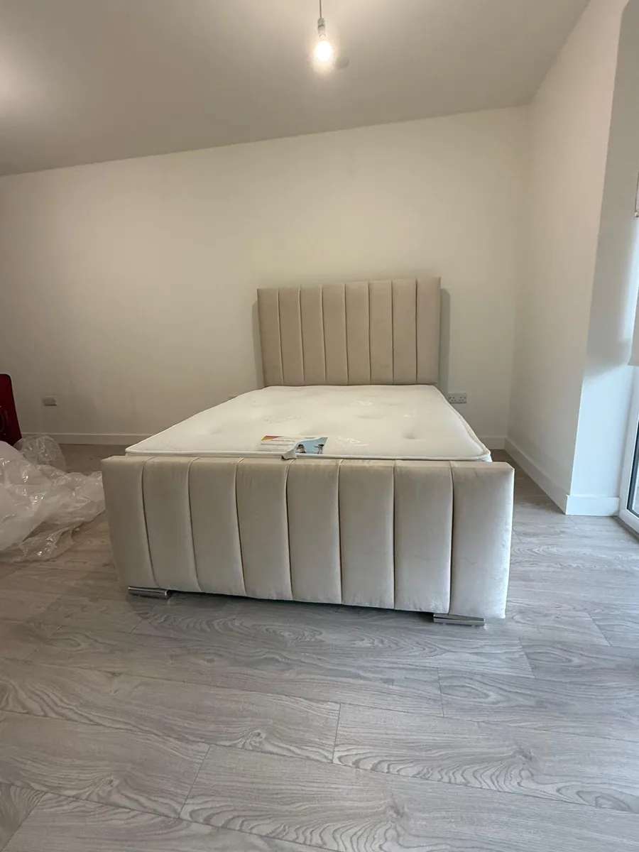 Bed - Image 1