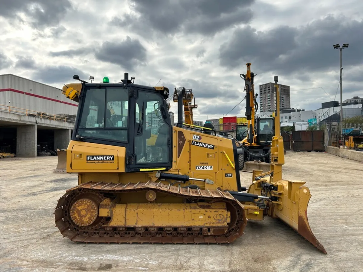 2021 CAT D2 LGP - Image 2