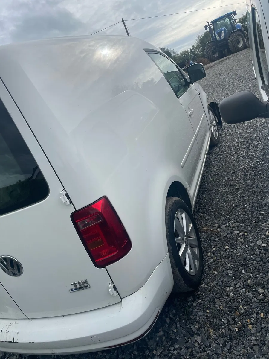 2016 Caddy - Image 3