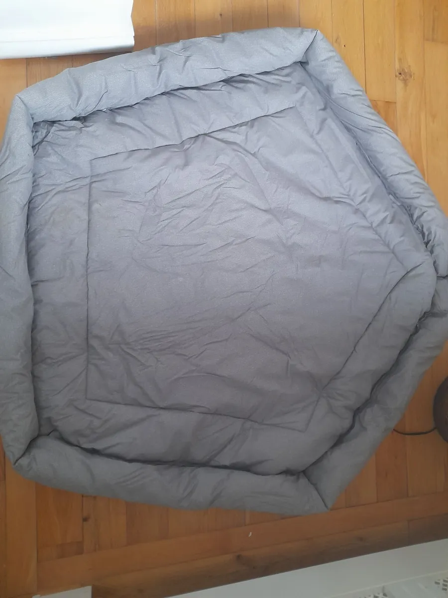 Play pen - Image 2
