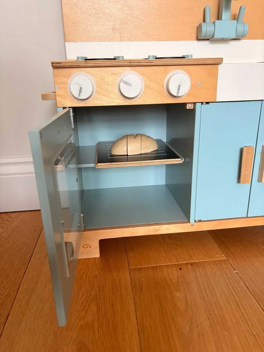 Wooden Play Kitchen - Image 4