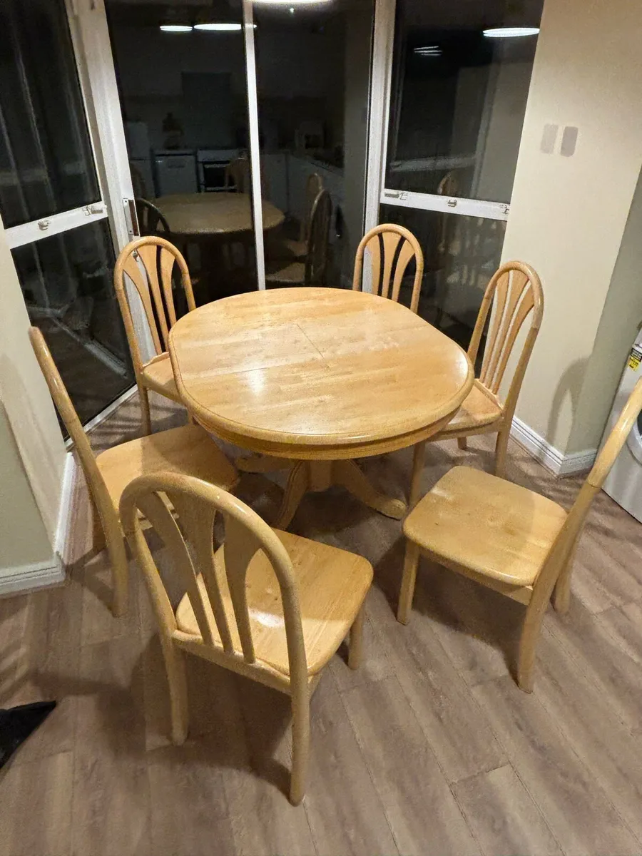 Table & Chairs - Image 1