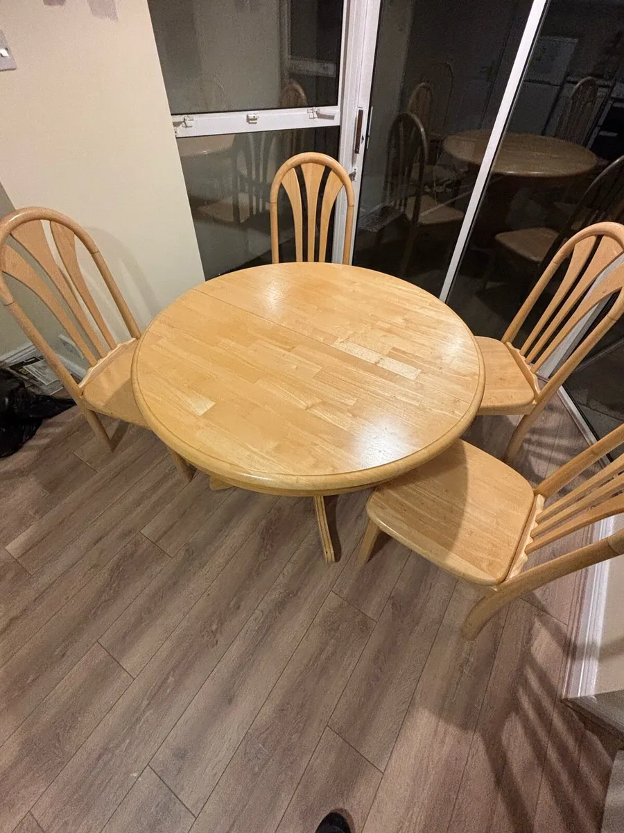 Table & Chairs - Image 2