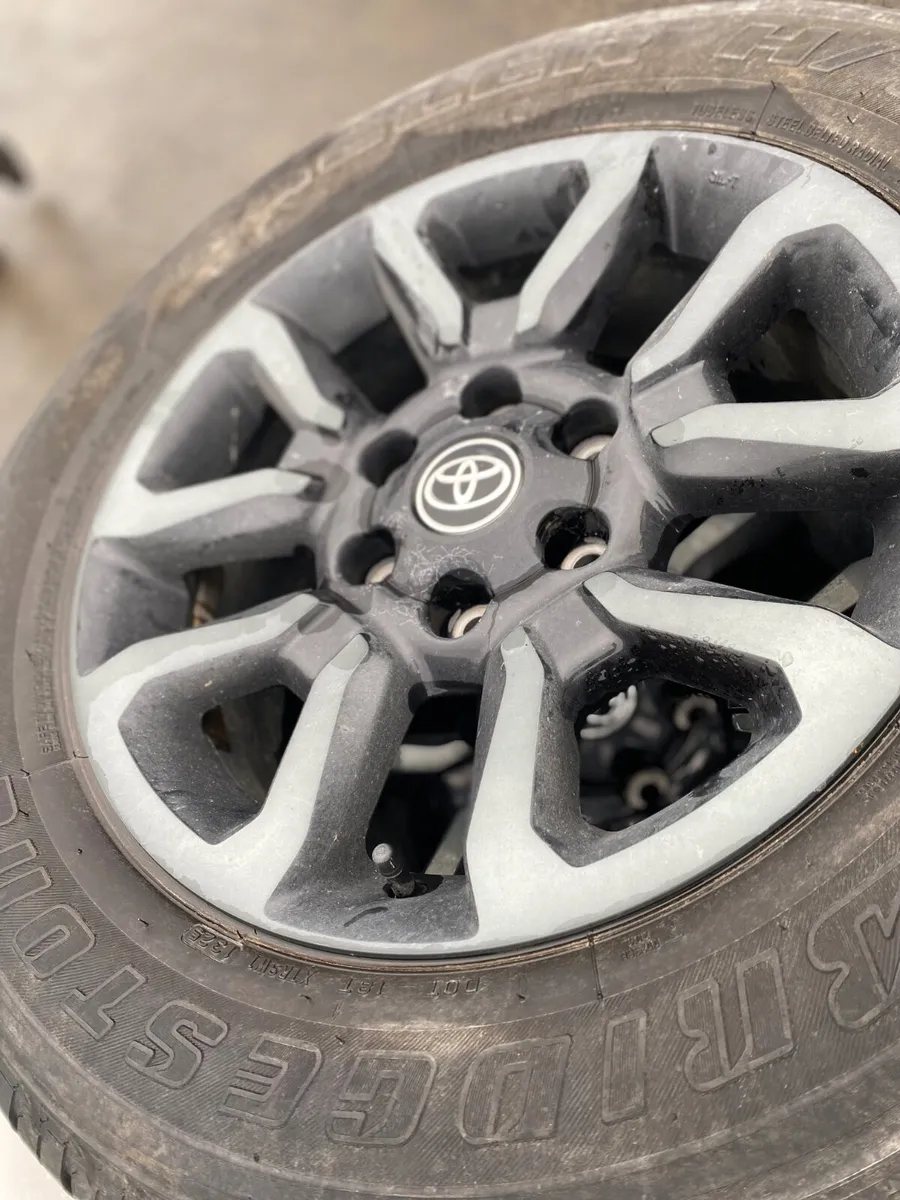 17” Toyota Alloys for Sale - Image 1