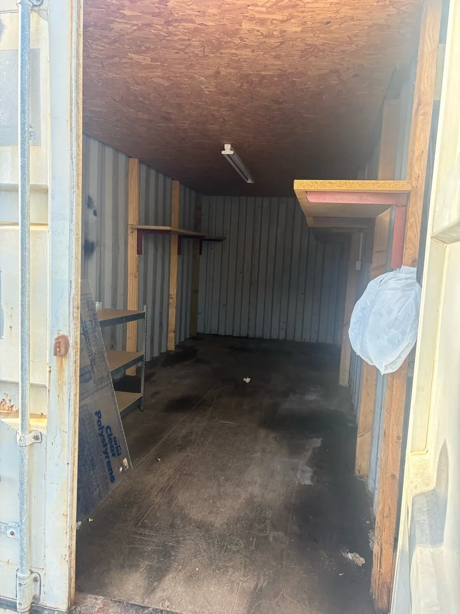 Storage container to  rent - Image 2