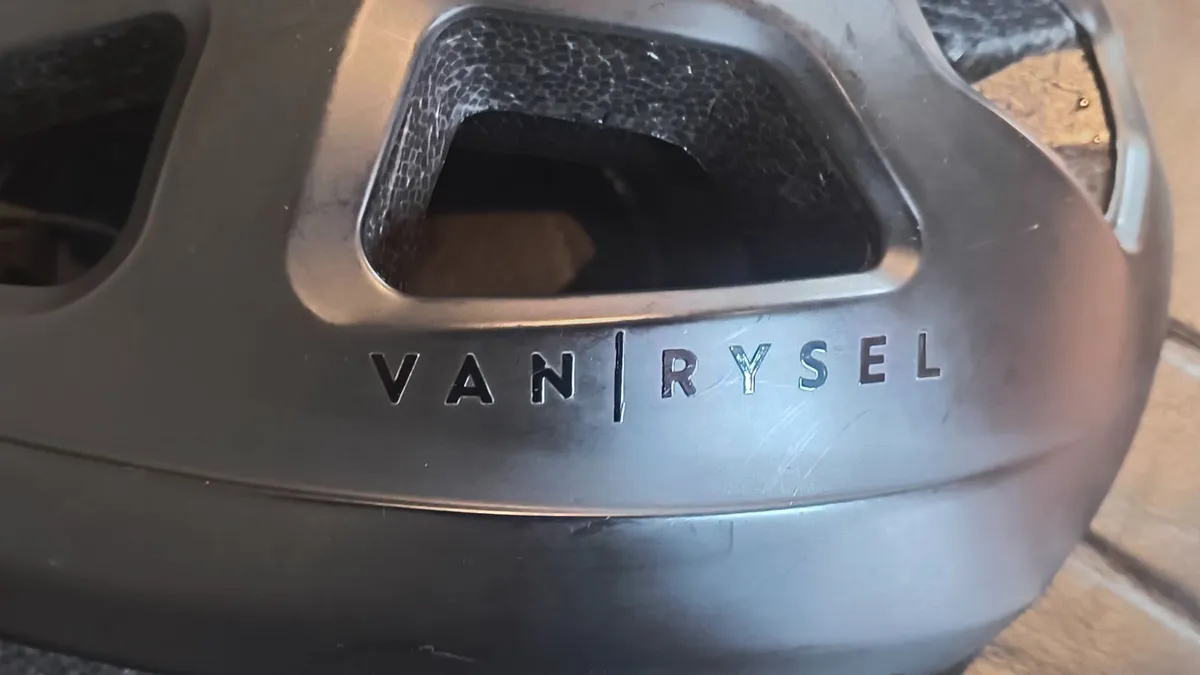 Road Cycling Helmet VAN RYSEL - Image 1