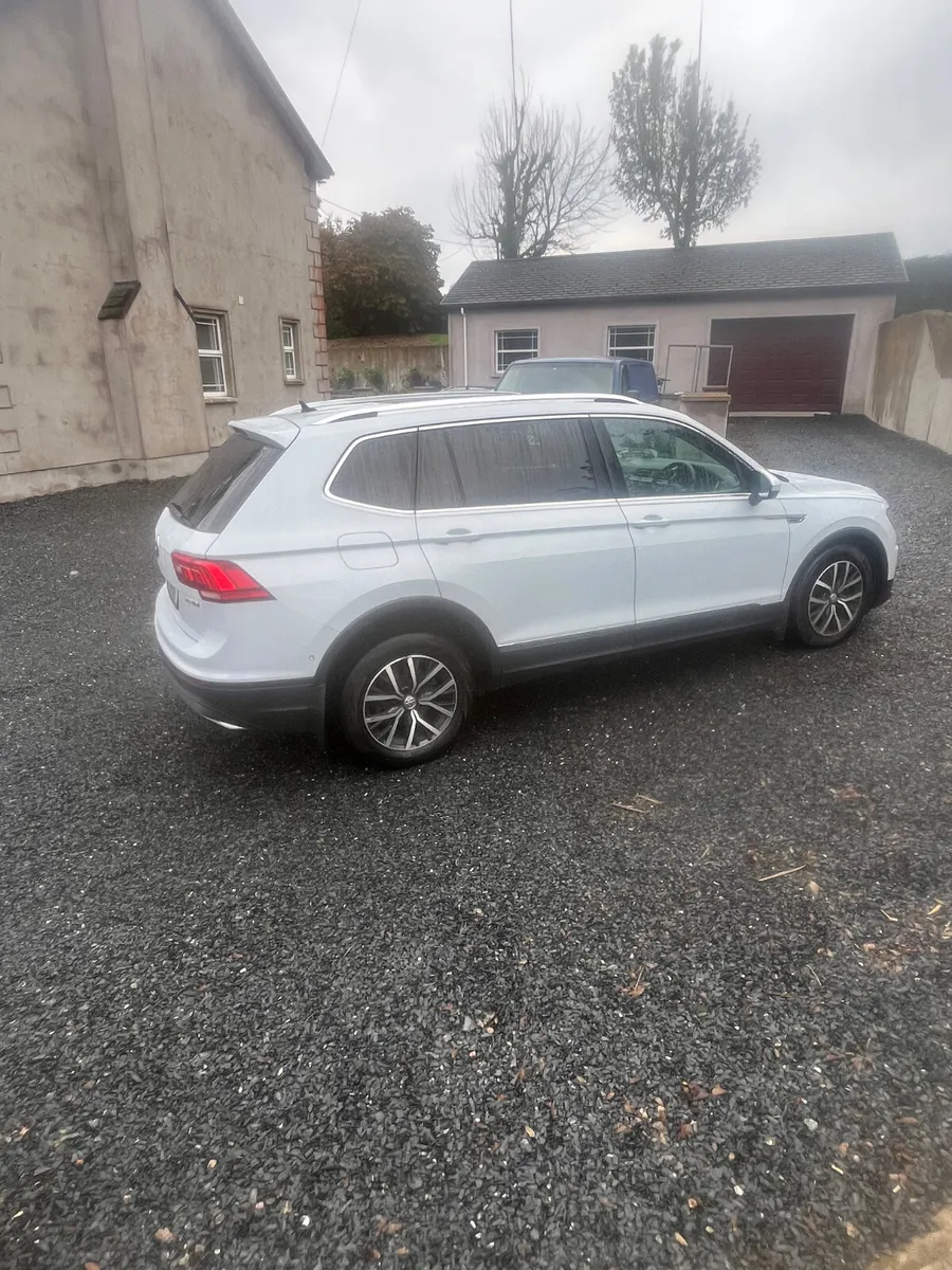 181  VW Tiguan  tdi  All space - Image 3