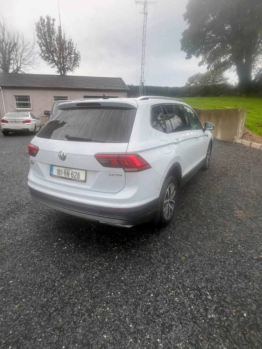 181  VW Tiguan  tdi  All space - Image 2