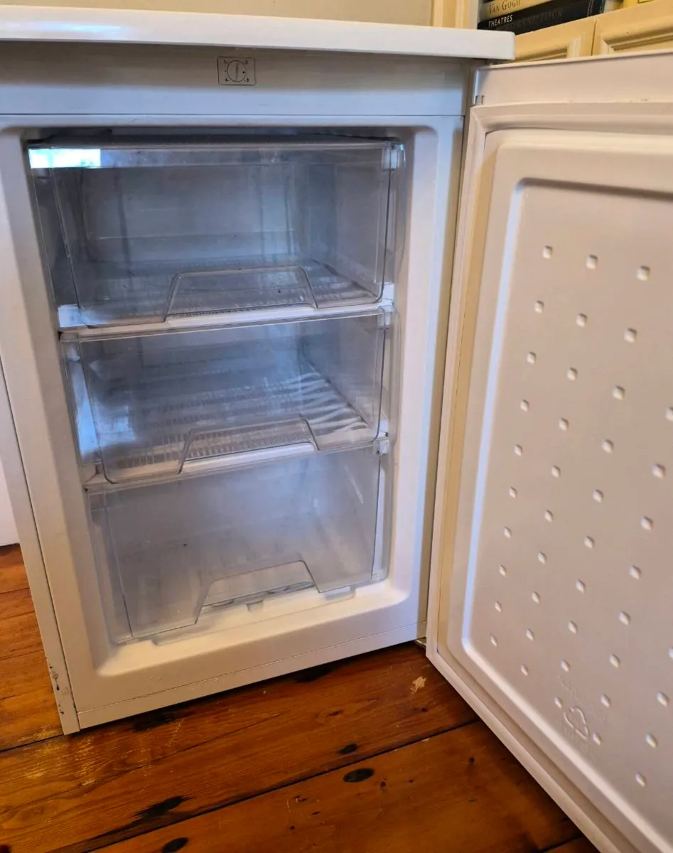 Under counter freezer - Image 1