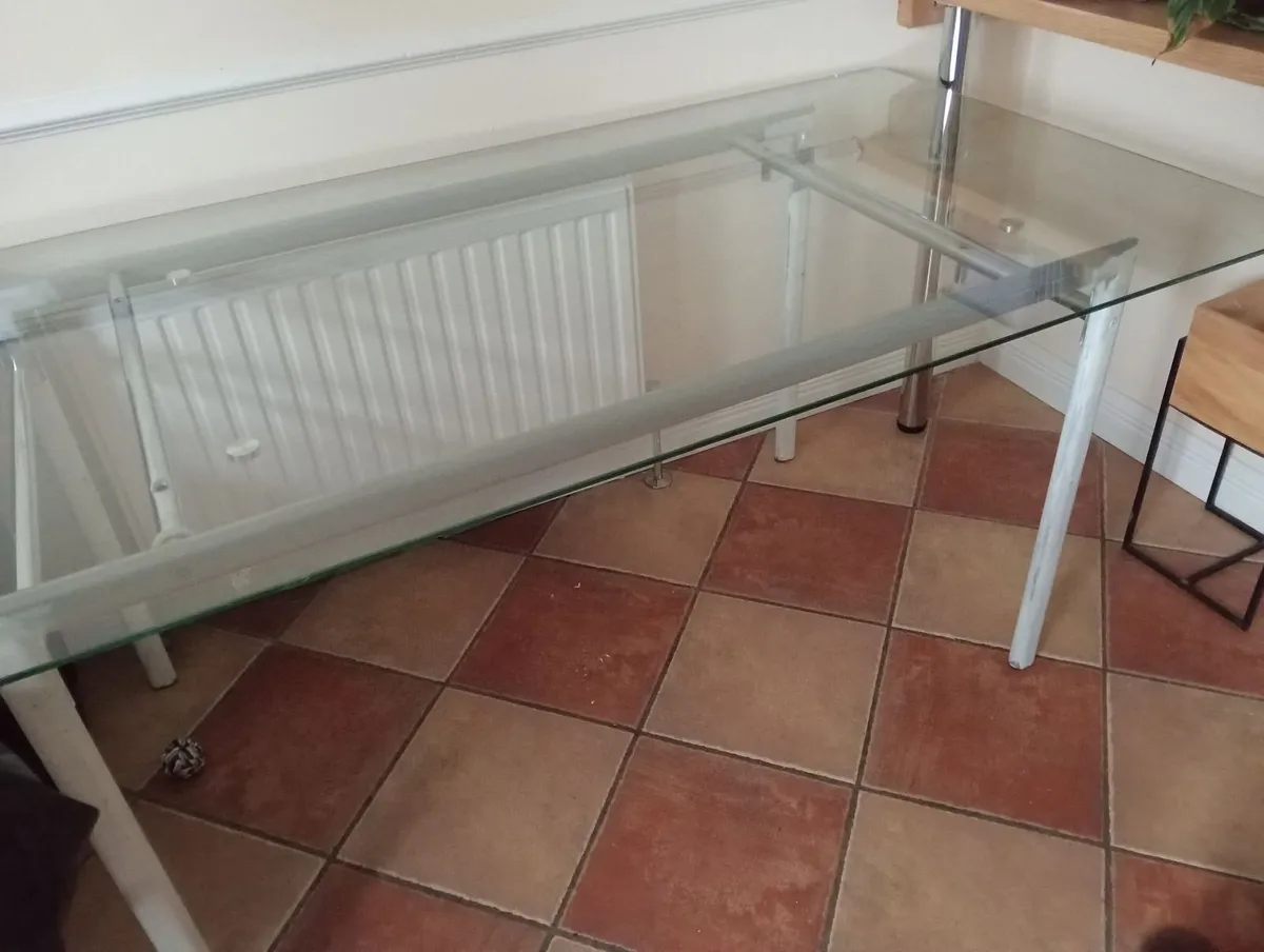 Multiple pieces of furniture for sale. - Image 2