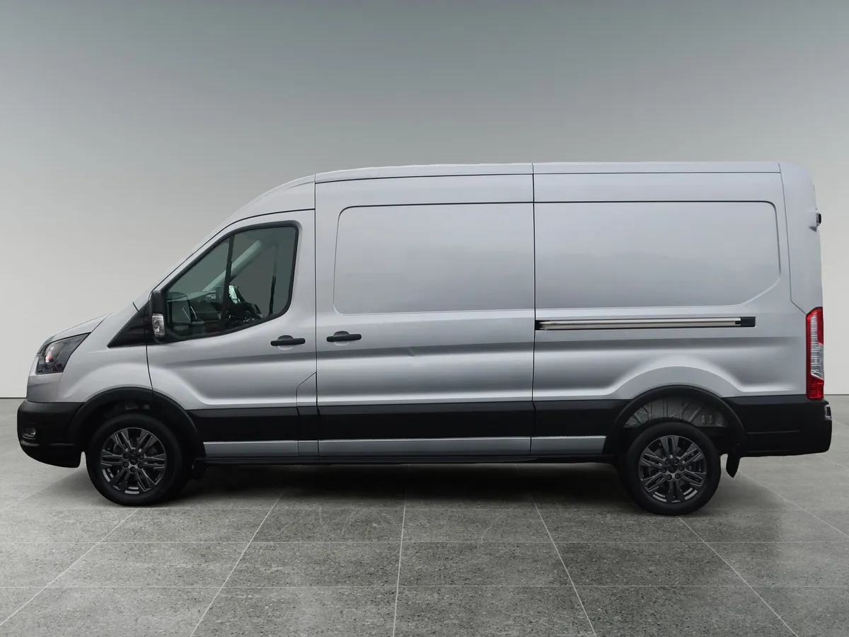 2025 Ford Transit V363 Trend 350l 2.0l - Image 2