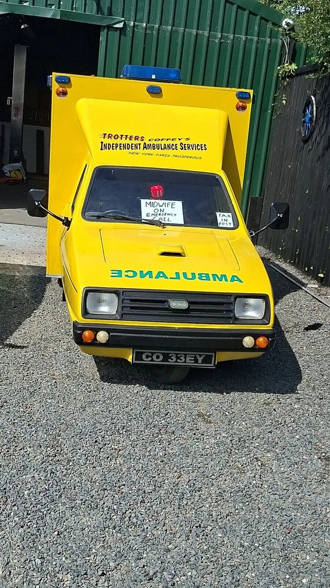 Robin reliant ambulance - Image 1