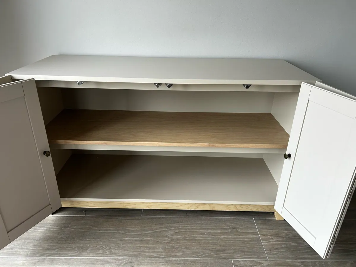 Sideboard - Image 4
