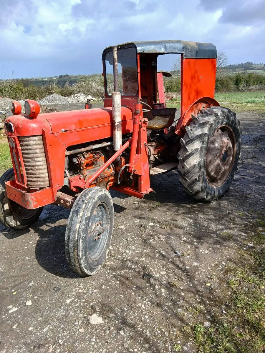 Massey Ferguson 65 - Image 1