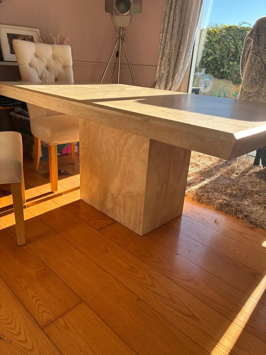 Table and Chairs - Image 2