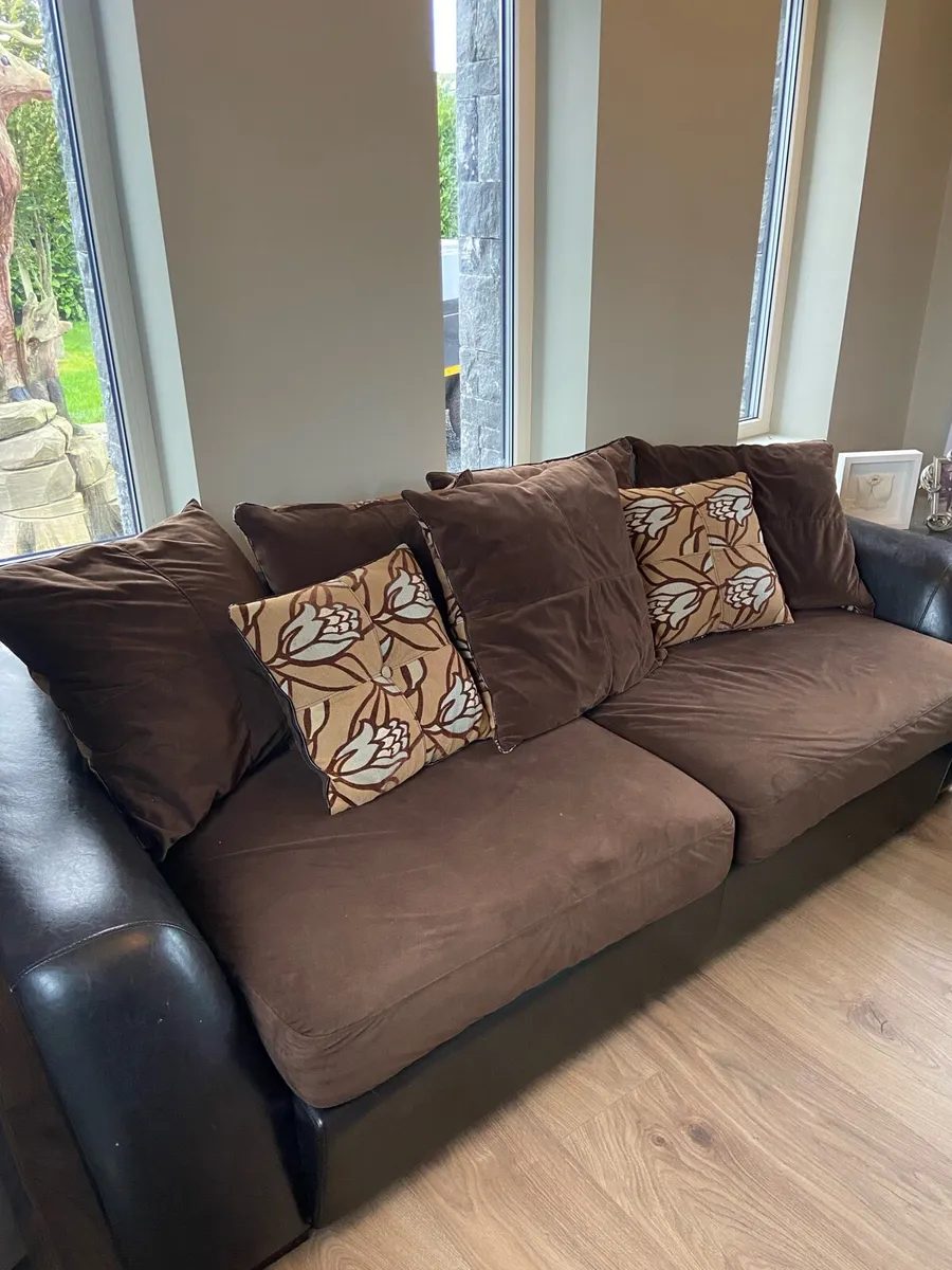 Couch - Image 3