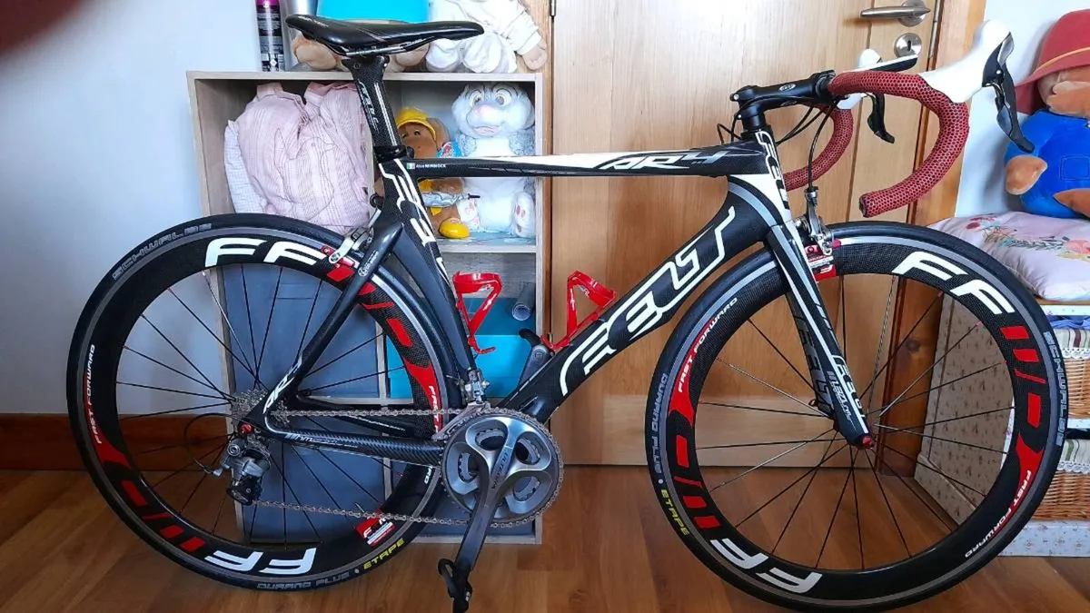 Felt racing bike - Image 2