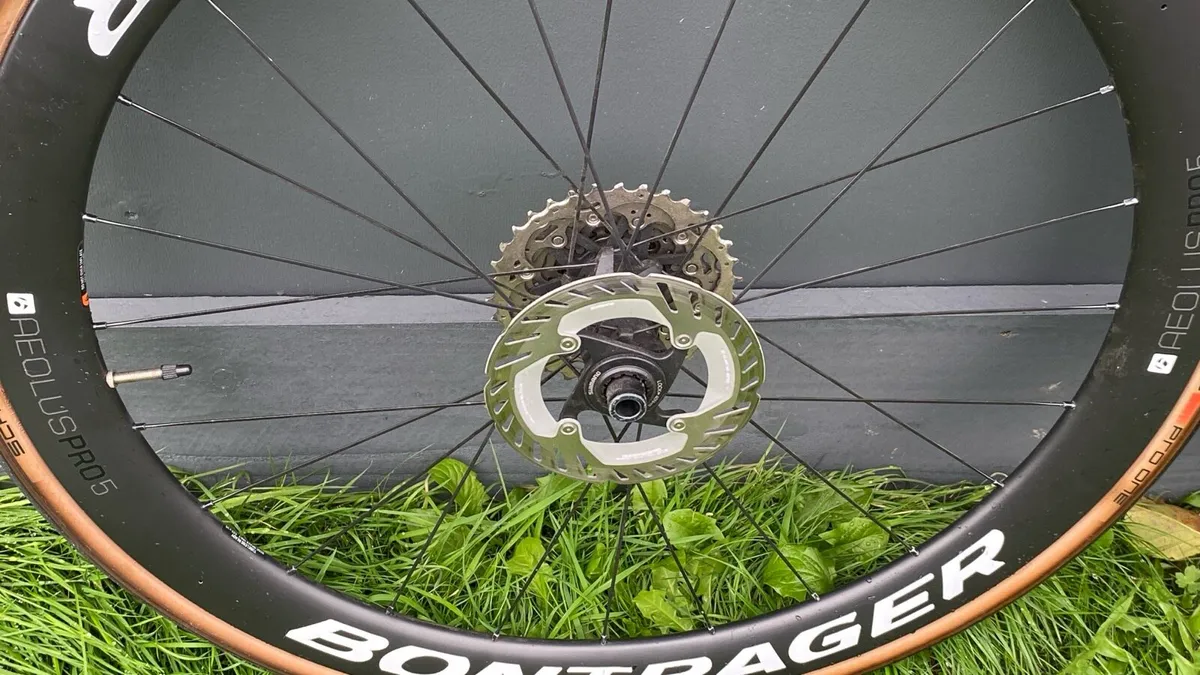 Like New : BONTRAGER AEOLUS PRO  5 TLR DISC SET - Image 4