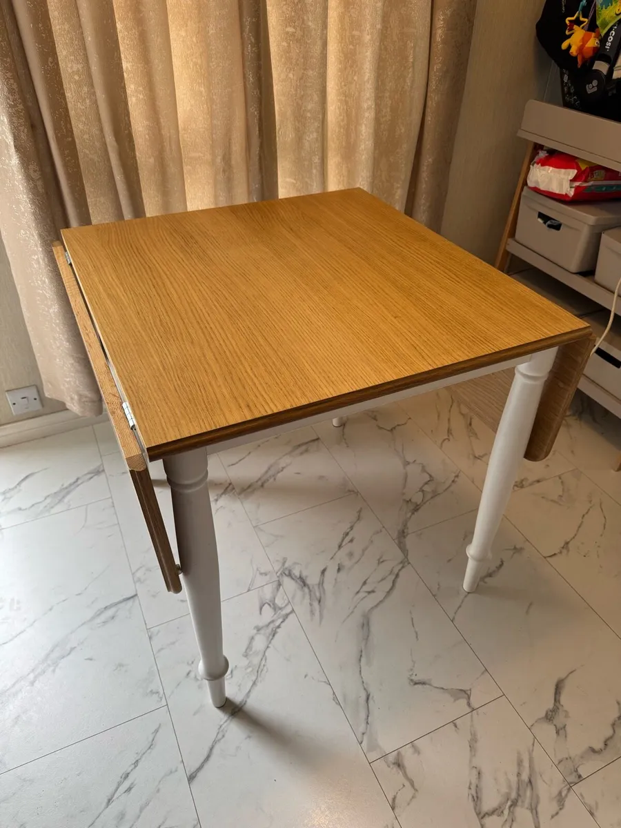 Folding dining table & 4 chairs - Image 4
