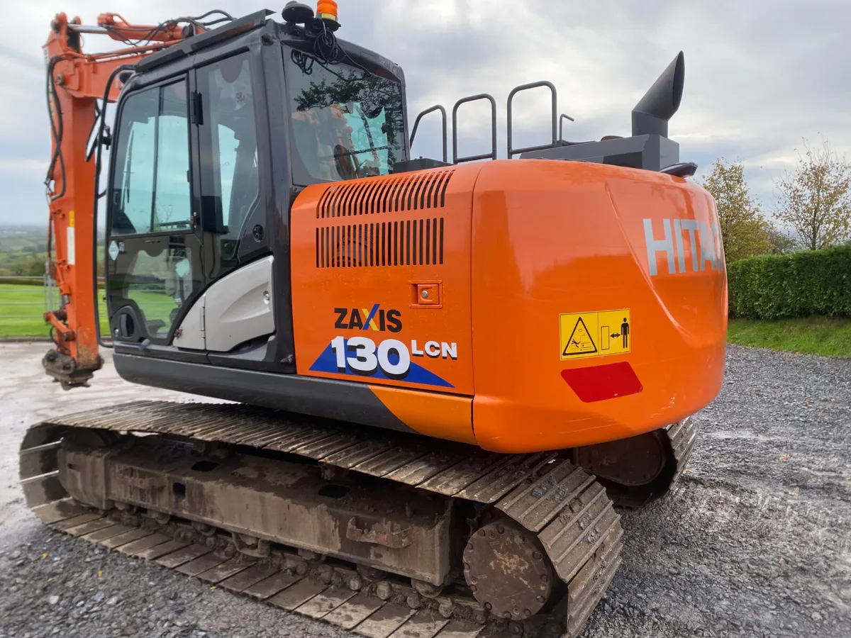 2017 HITACHI ZX130LCN-6 - Image 1