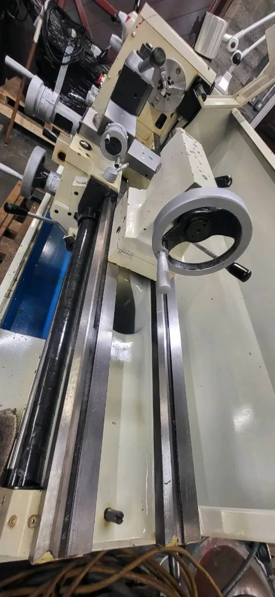 Lathe - Image 3