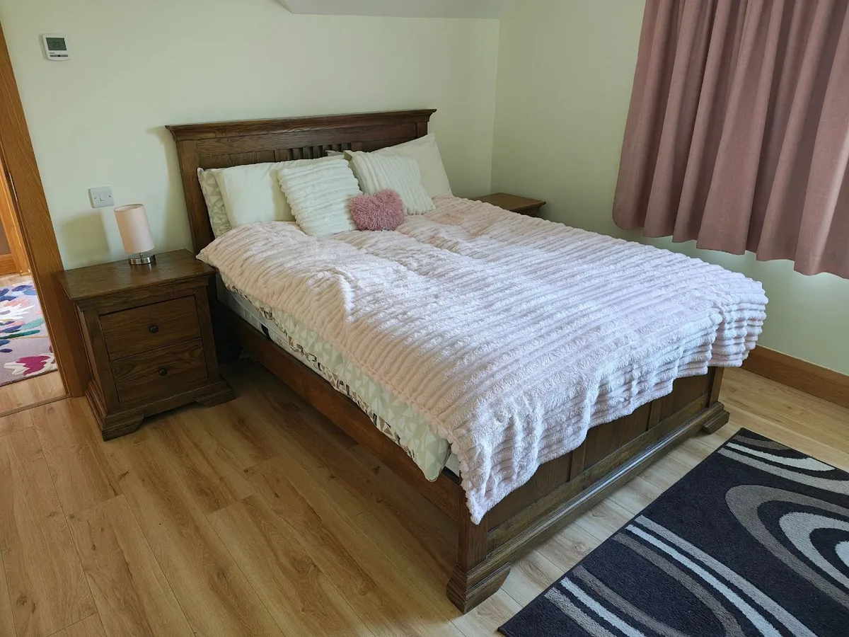 Bedroom Furniture Set - Image 1