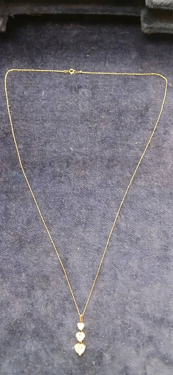 9ct cz pendant and chain - Image 4