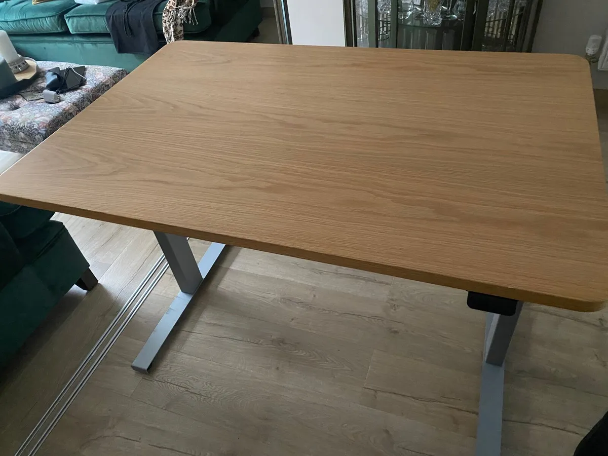 Desk - Image 4