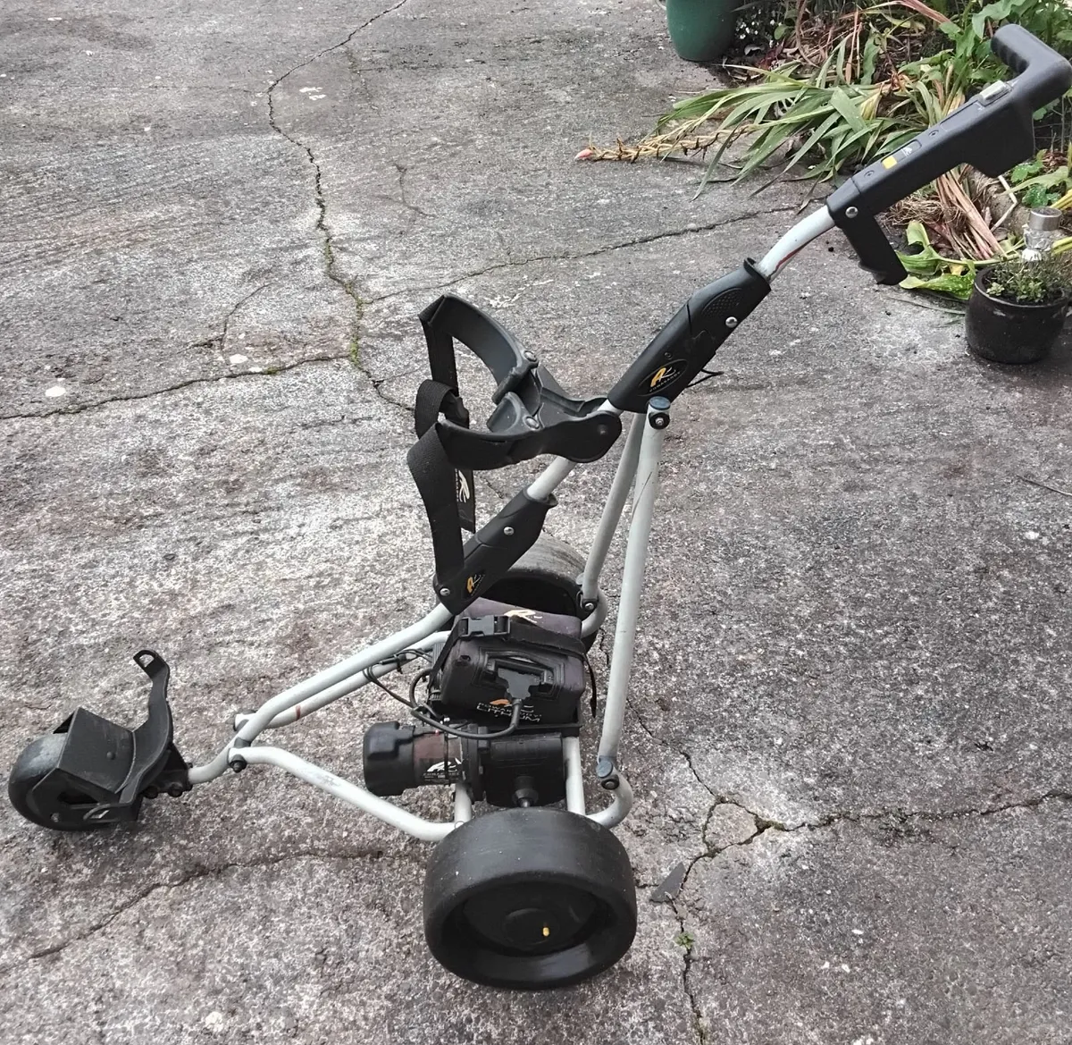 Powercaddy Golf Trolly and Bag - Image 2